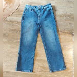 Santana straight leg jean size 8